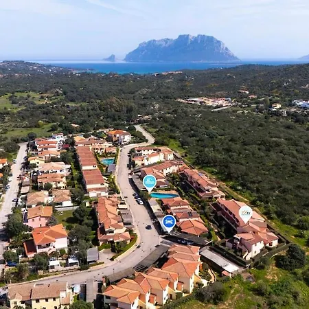 Murta Maria - Pool, Veranda & Parking Διαμέρισμα Όλμπια